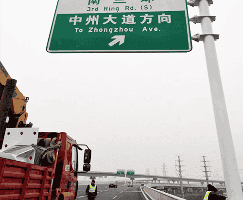 河东区街道标志杆——三悬臂